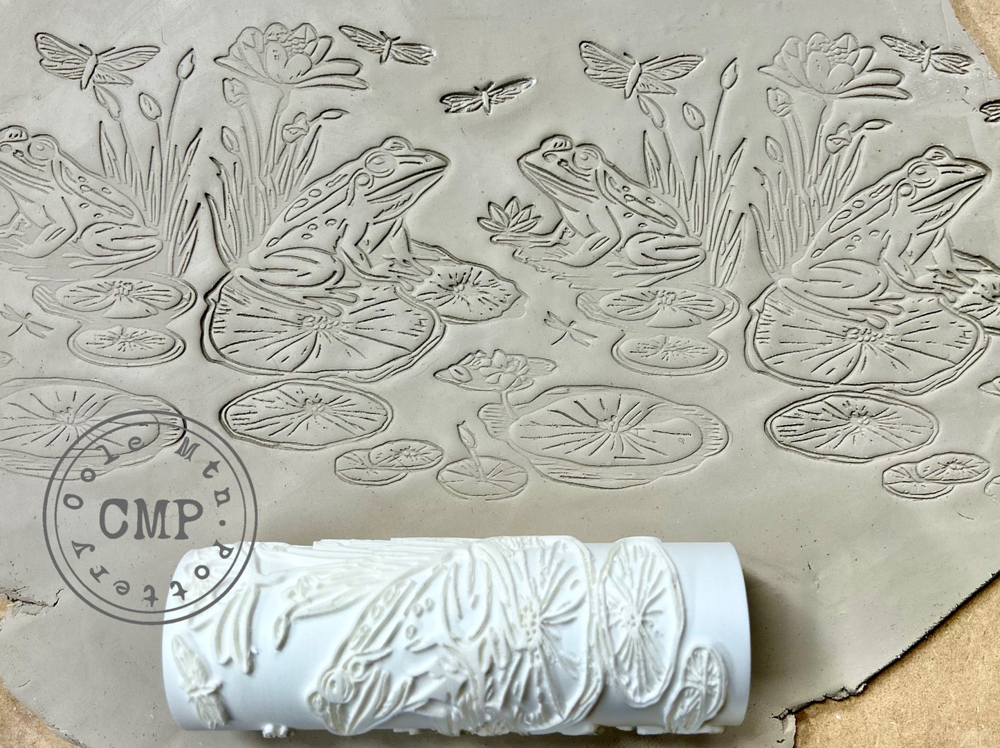 Frog & Lily Pad Roller